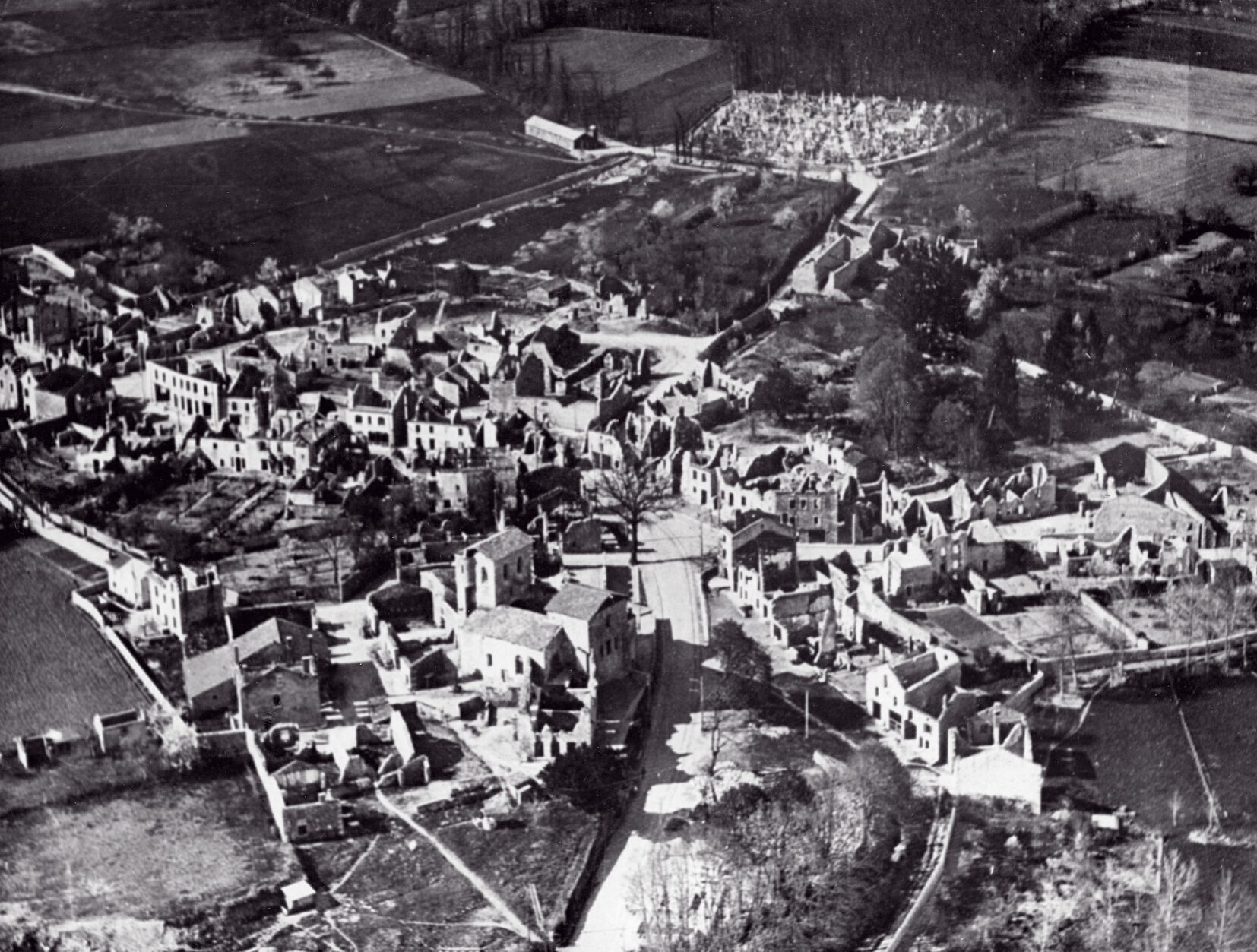 1944: Oradour-sur-Glane